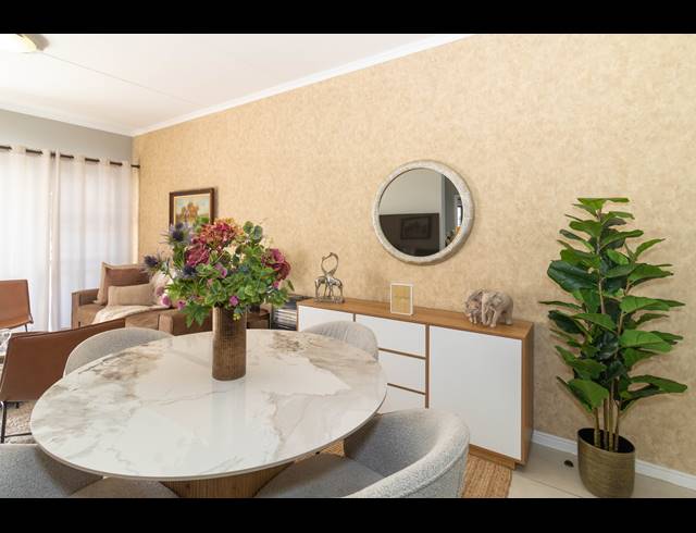 3 BEDROOM APARTMENT TO LET IN SANDOWN